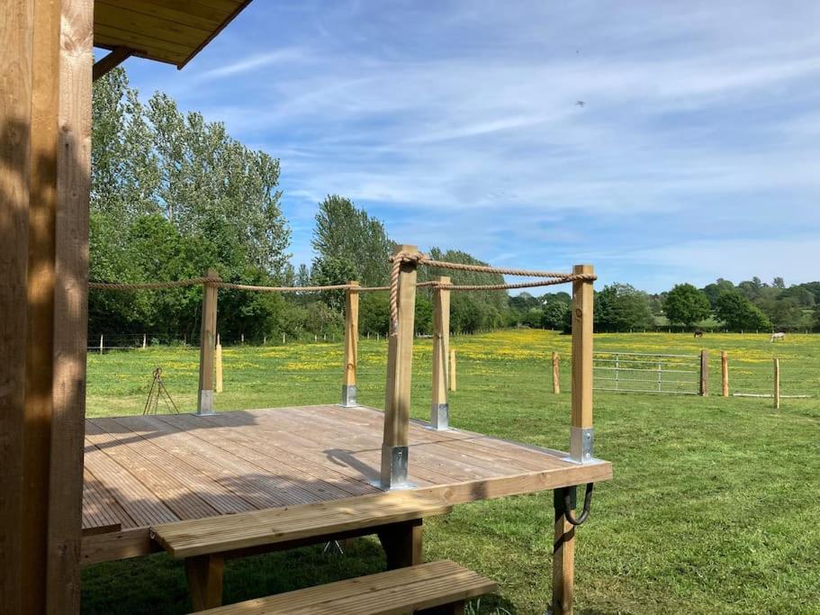 Neddys Rest Luxury Horsebox Stay Battle Zewnętrze zdjęcie